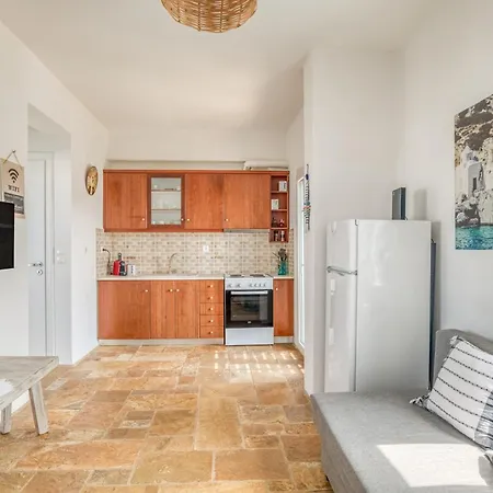Comfy House In Paros Appartement *